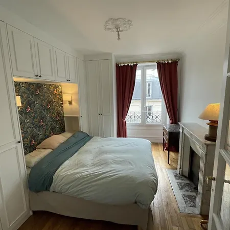 Quiet And Elegant With Eiffel Tower View Appartement Paris